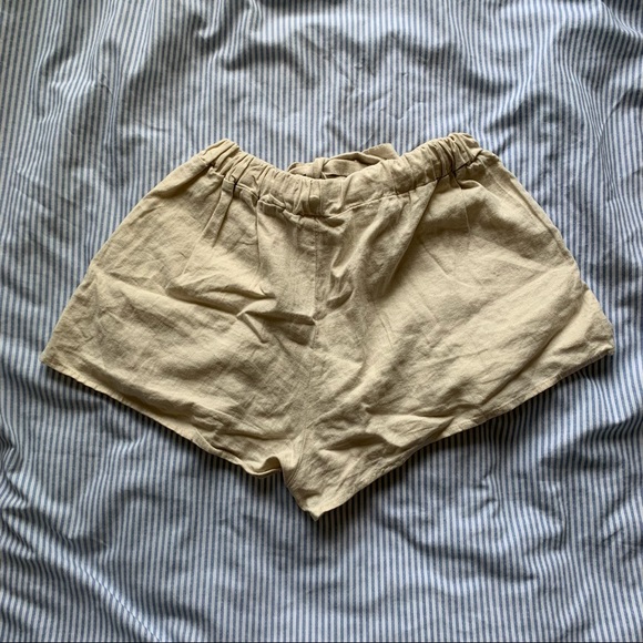 REVAMPED casual beige linen mini shorts - Picture 2 of 4